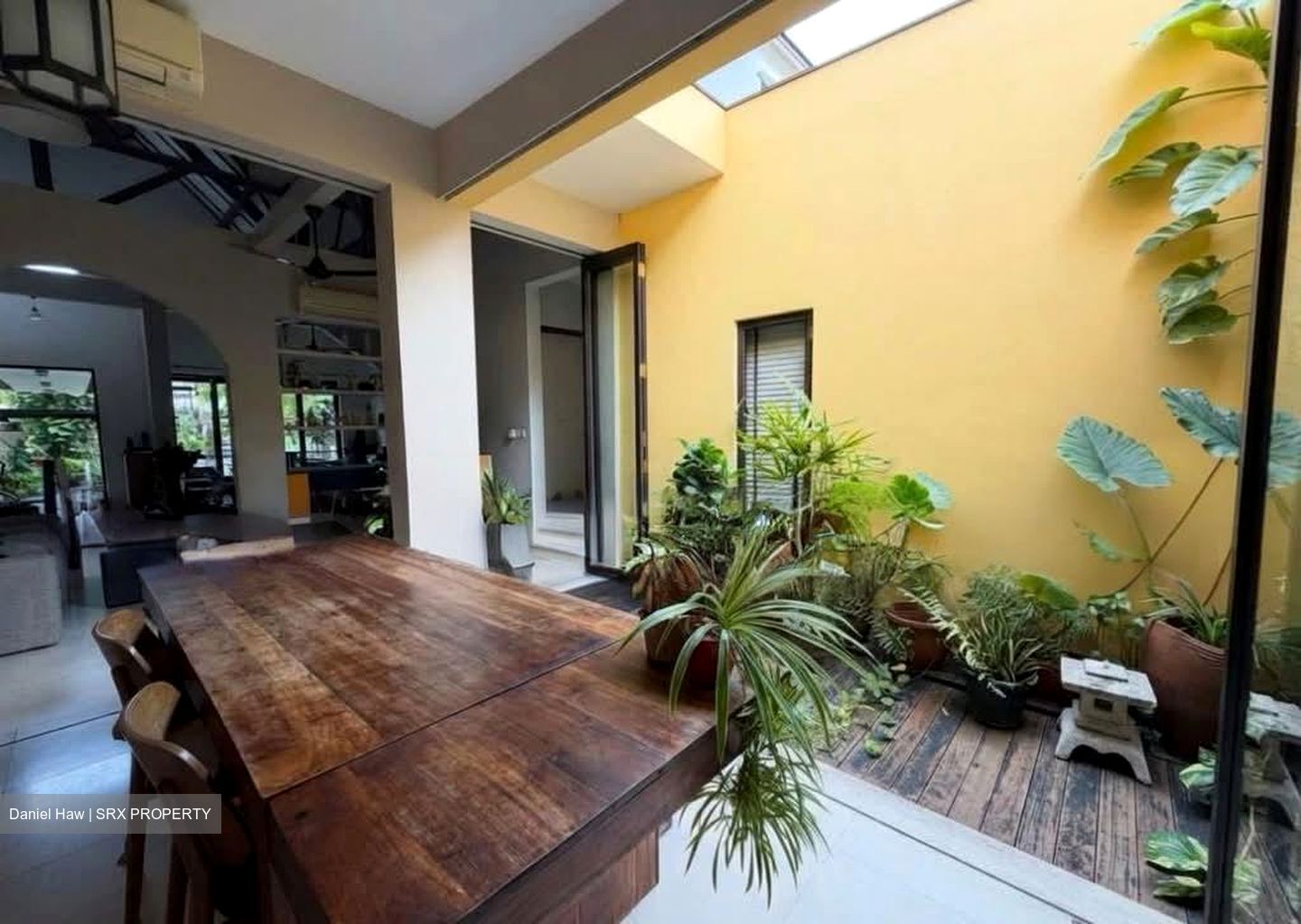 Cambridge Road (D8), Terrace #535185071